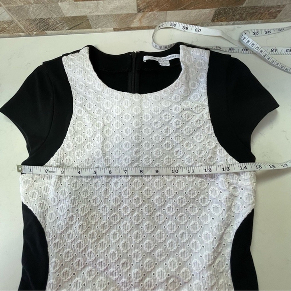 DIANE von FURSTENBERG DVF Fitted Dress White Eyelet Front Black Knit Back Sz 4 - Picture 10 of 16